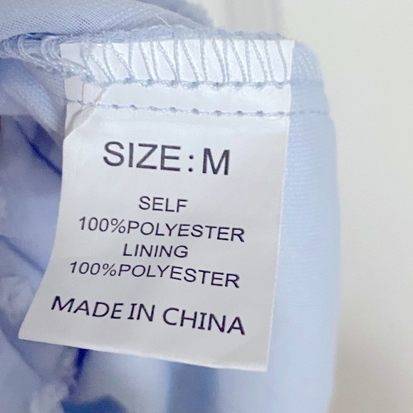 Deep V Flowy Blouse - Picture 4 of 4